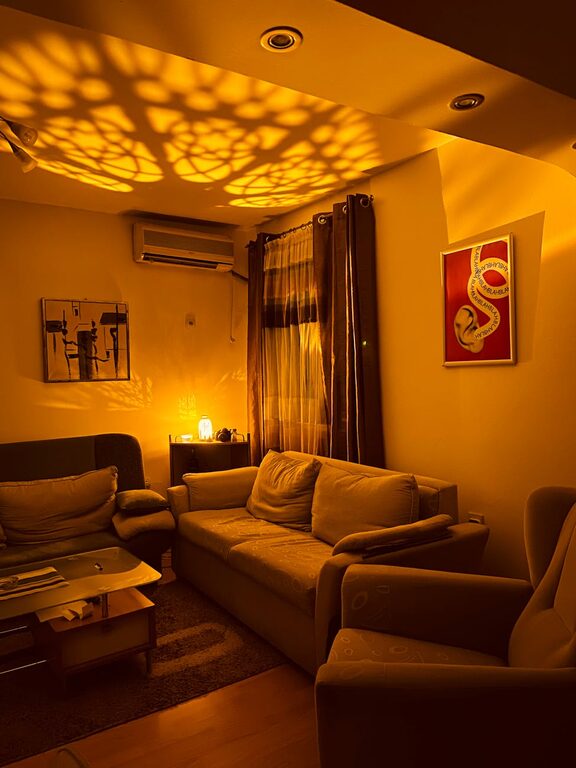 Tips for Creating a Cozy and Inviting Living Space in Any Home