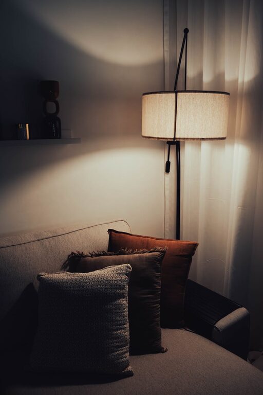 Tips for Creating a Cozy and Inviting Living Room Space